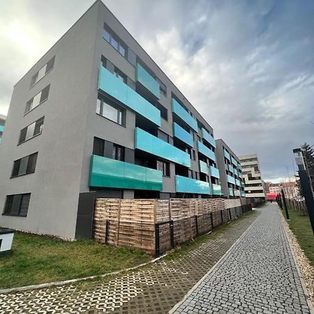 White Pearl Studio With Parking In Holesovice Praag Buitenkant foto